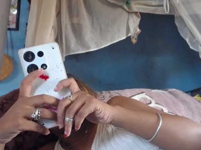 Live sex webcam photo for pretty-ass #290812842