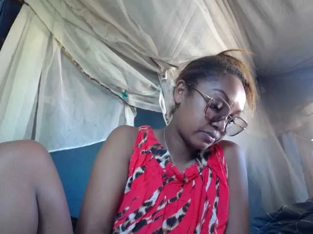 Live sex webcam photo for pretty-ass #290851834