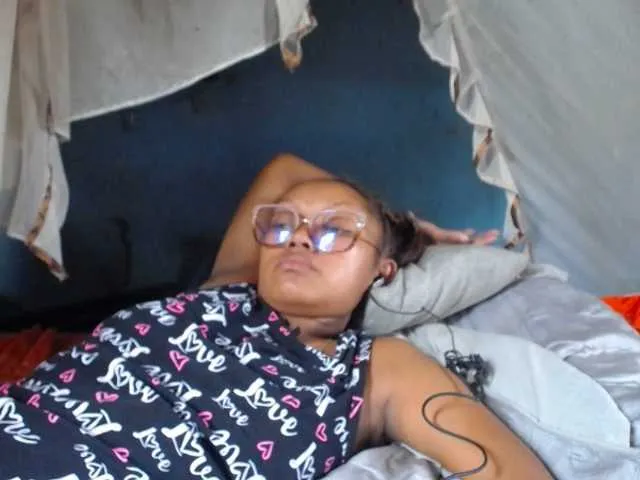 Live sex webcam photo for pretty-ass #290919593