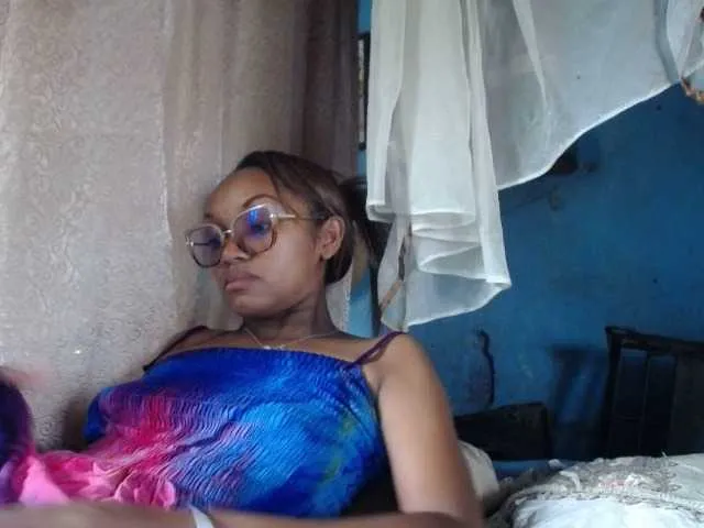 Live sex webcam photo for pretty-ass #290995716