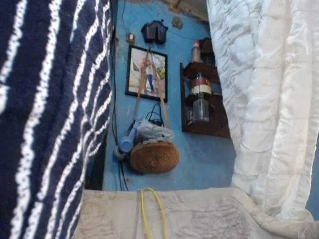 Live sex webcam photo for pretty-ass #292347178