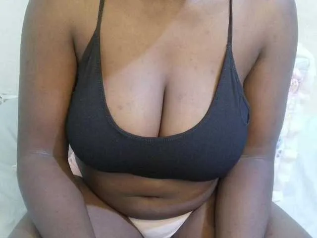 Live sex webcam photo for pretty-lioness #293527732