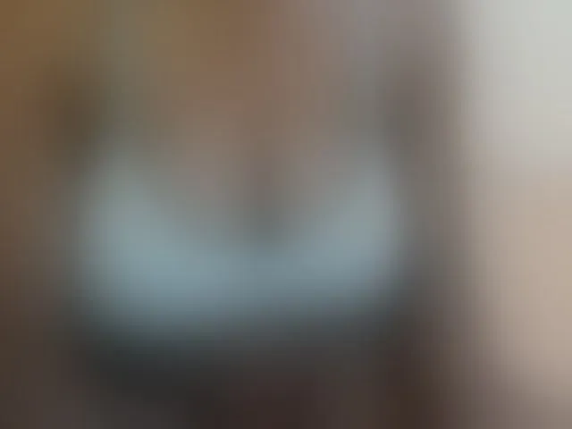 Live sex webcam photo for pretty-lioness #293626369