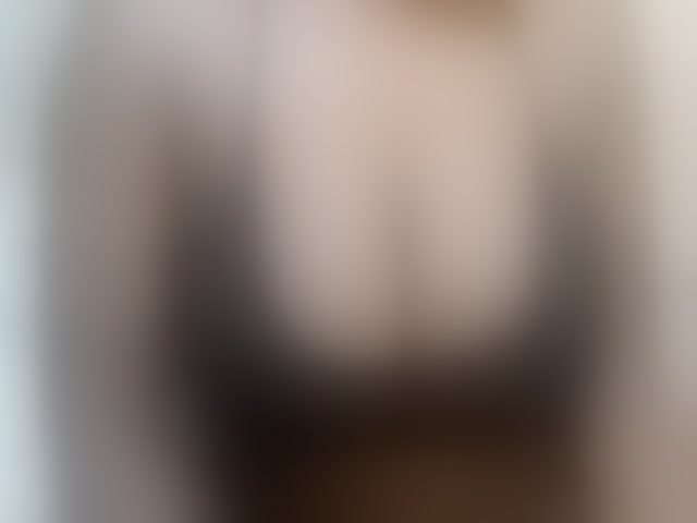 Live sex webcam photo for pretty-lioness #293744082