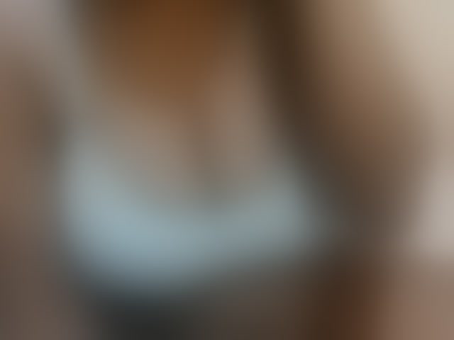 Live sex webcam photo for pretty-lioness #293834324