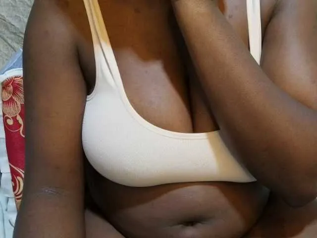 Live sex webcam photo for pretty-lioness #294003203