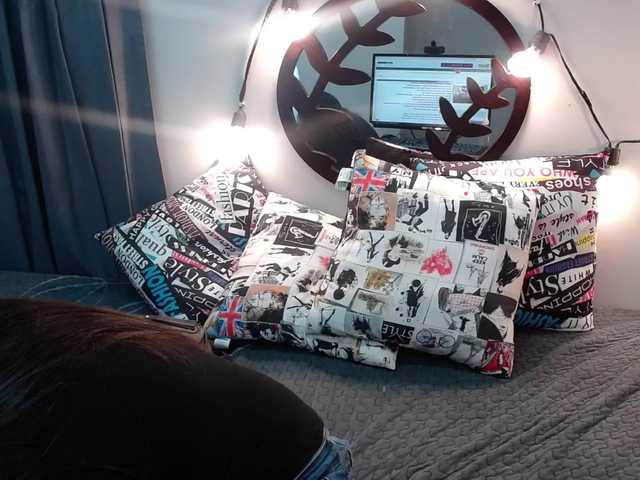 Live sex webcam photo for pretty-love #271755868