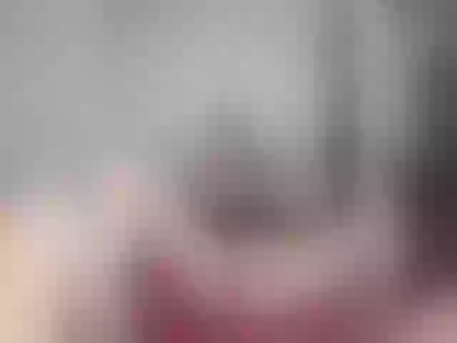 Live sex webcam photo for pretty-woman1 #276549715