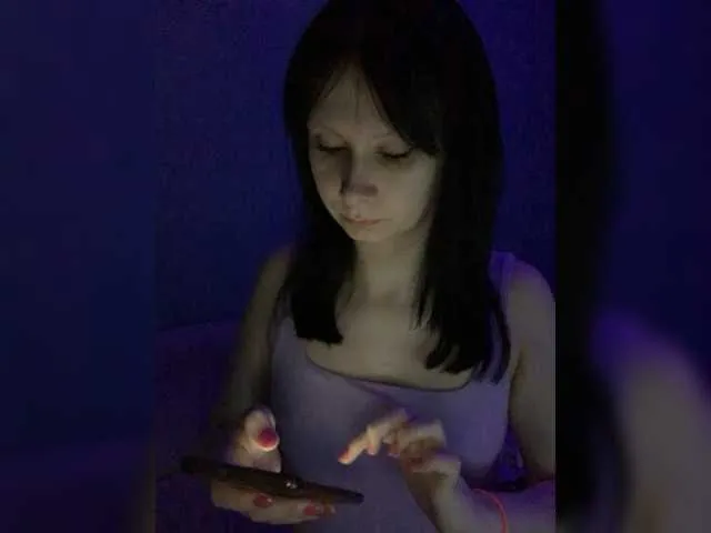 Live sex webcam photo for prettyKris #275815169