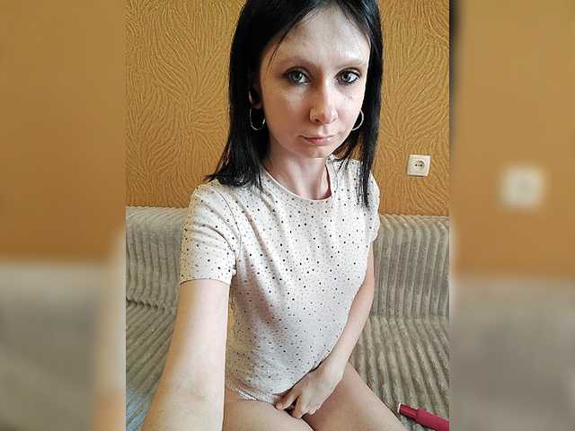 Live sex webcam photo for prettyKris #277275773