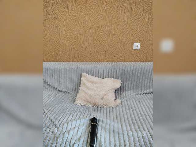 Live sex webcam photo for prettyKris #277339059