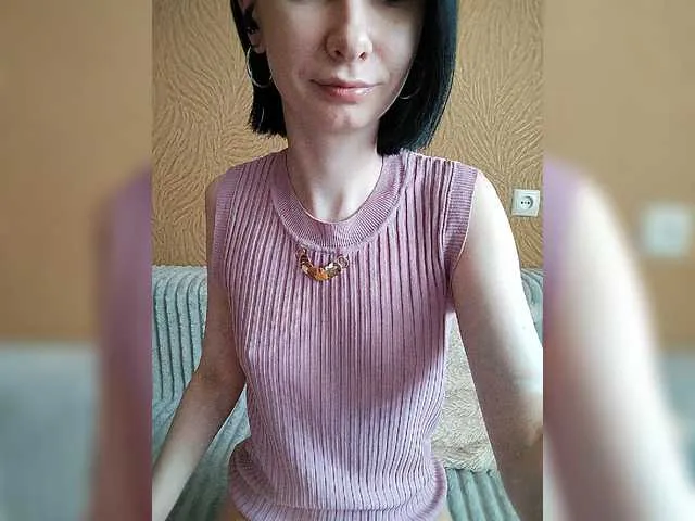 Live sex webcam photo for prettyKris #277720783