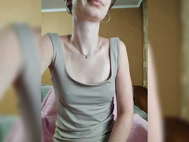 Live sex webcam photo for prettyKris #291824490