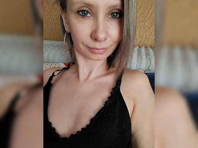 Live sex webcam photo for prettyKris #293197512