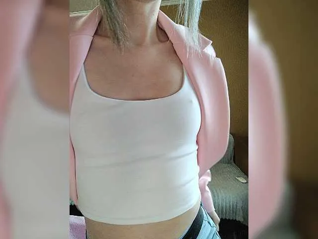 Live sex webcam photo for prettyKris #293554333