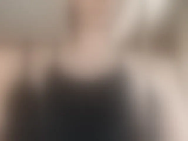 Live sex webcam photo for prettyKris #293561459