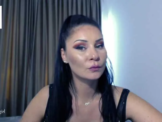 Live sex webcam photo for prettyadoraa #275864593