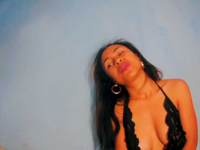 Live sex webcam photo for prettygirls11 #294045851