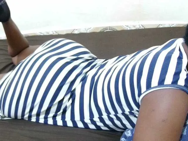 Live sex webcam photo for prettyjazmine #290746779