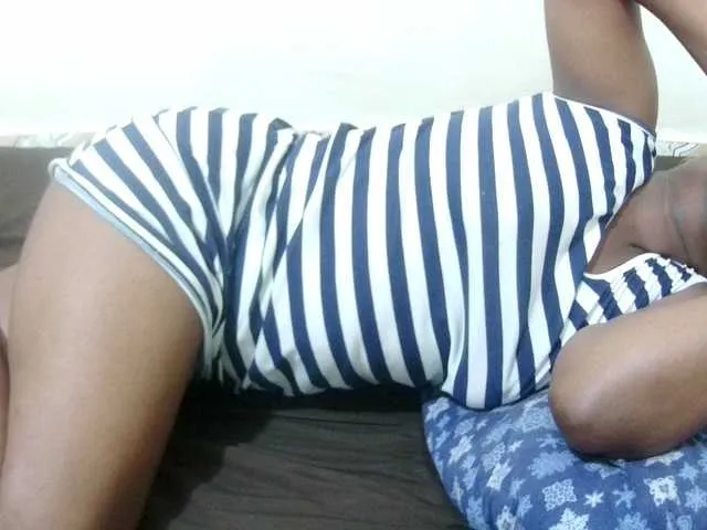 Live sex webcam photo for prettyjazmine #290751918