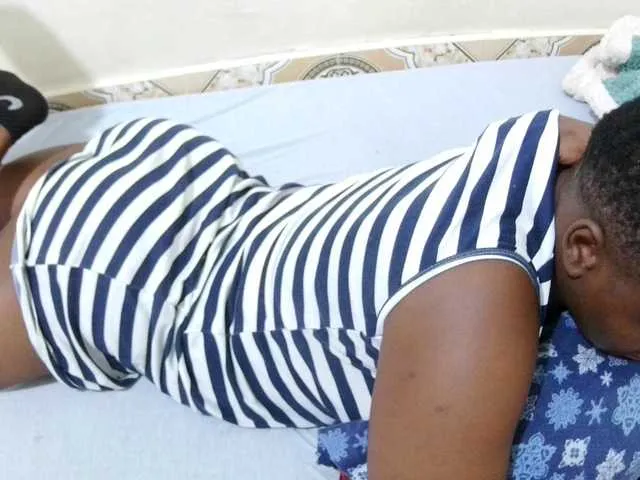 Live sex webcam photo for prettyjazmine #290879301