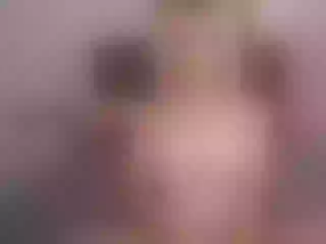 Live sex webcam photo for prettyjulia03 #277327440