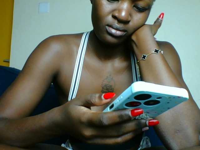 Live sex webcam photo for prettymacq #290454295