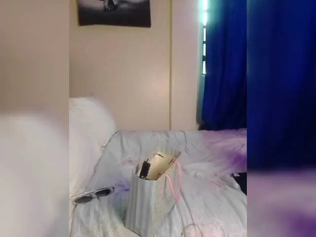 Live sex webcam photo for prettymacq #291182895