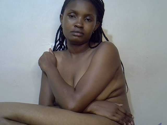 Live sex webcam photo for prettyqueen1 #290303654