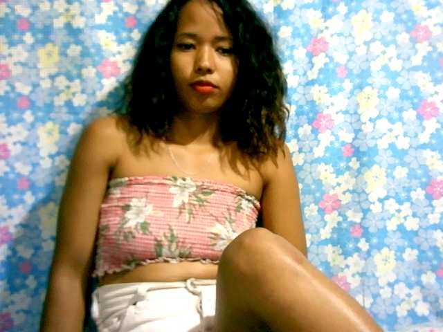 Live sex webcam photo for prettyrose2 #275524129