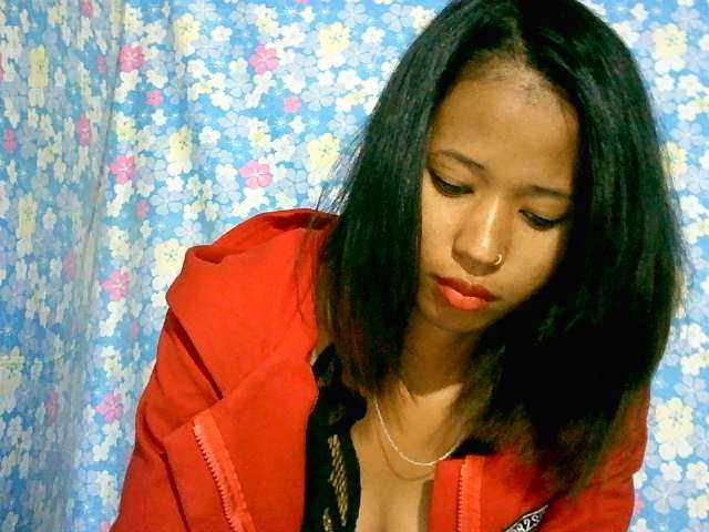 Live sex webcam photo for prettyrose2 #275579936