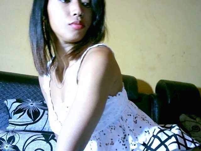 Live sex webcam photo for prettyrose2 #275587774