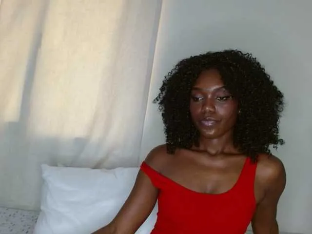 Live sex webcam photo for prettyvee #291907225