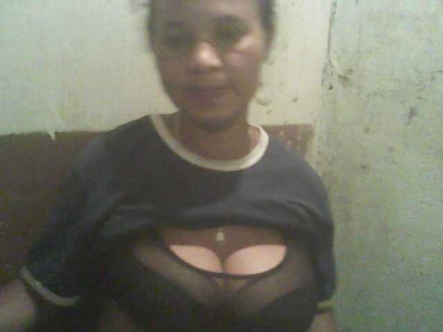 Live sex webcam photo for priab #276961313