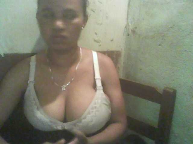 Live sex webcam photo for priab #277052837