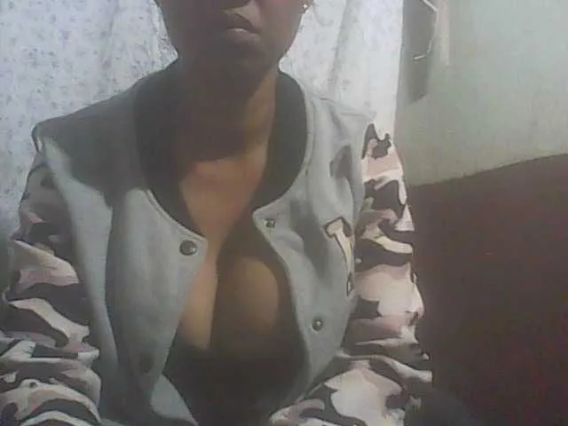 Live sex webcam photo for priab #290481938