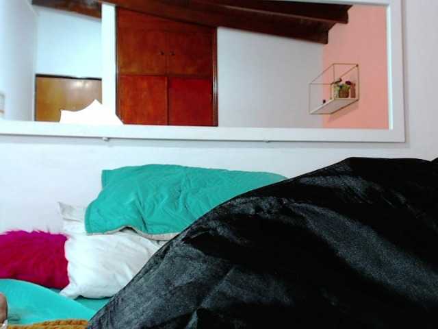 Live sex webcam photo for princes-ebony #272140380