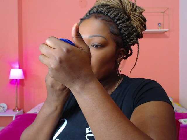 Live sex webcam photo for princes-ebony #272898536