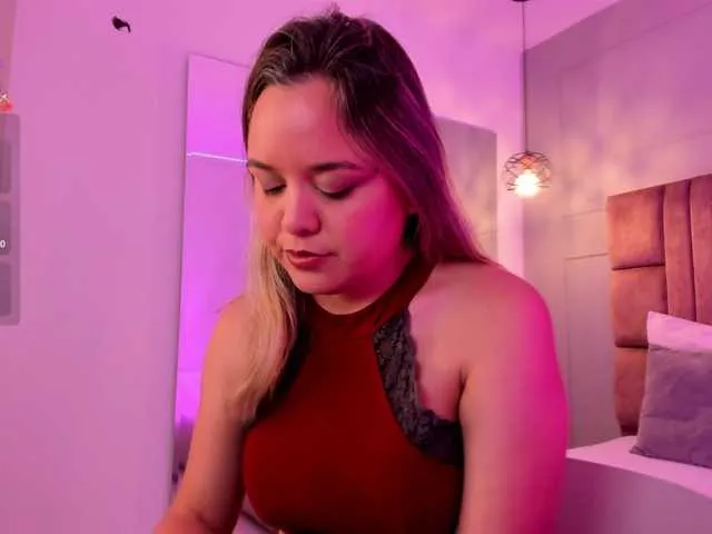 Live sex webcam photo for princesaparis #290950682