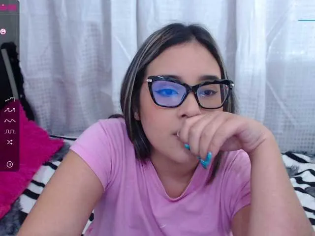 Live sex webcam photo for princess-hot #272720713