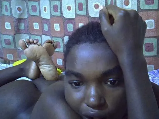 Live sex webcam photo for princess-scovia #292333357