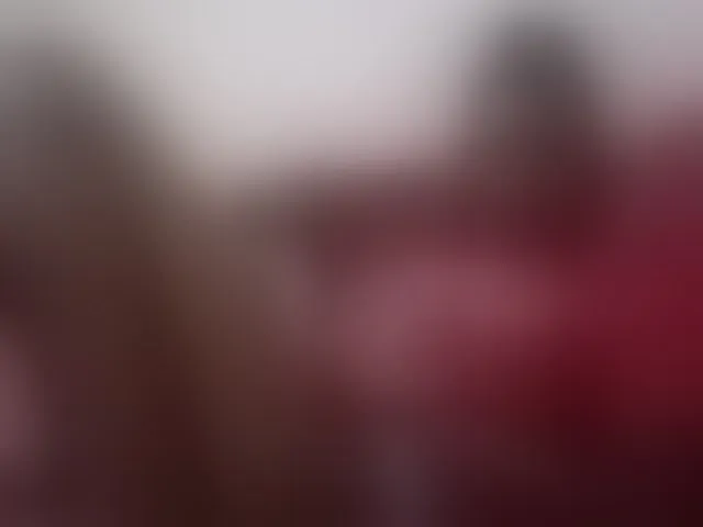Live sex webcam photo for princess-scovia #293098596