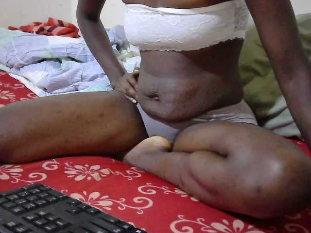 Live sex webcam photo for princess-scovia #293328945