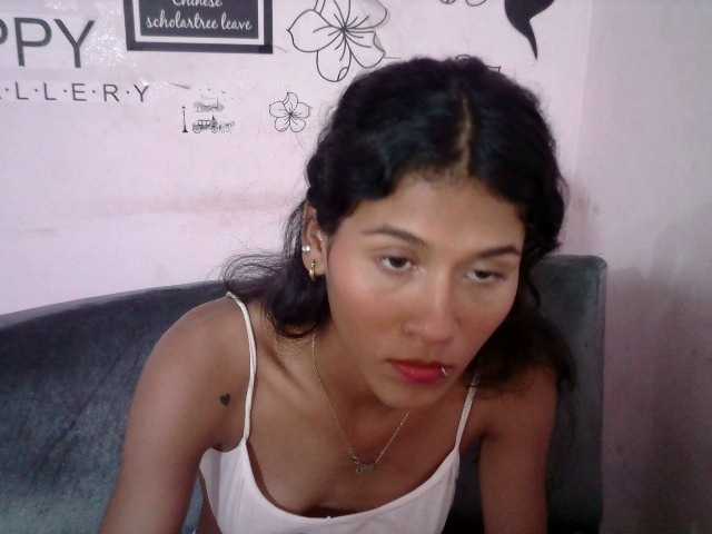 Live sex webcam photo for princess-tianaa #276324831