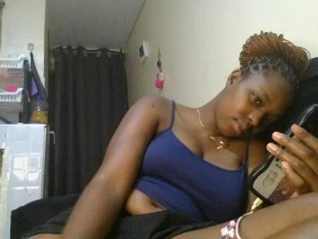 Live sex webcam photo for princess-zarih #293724801