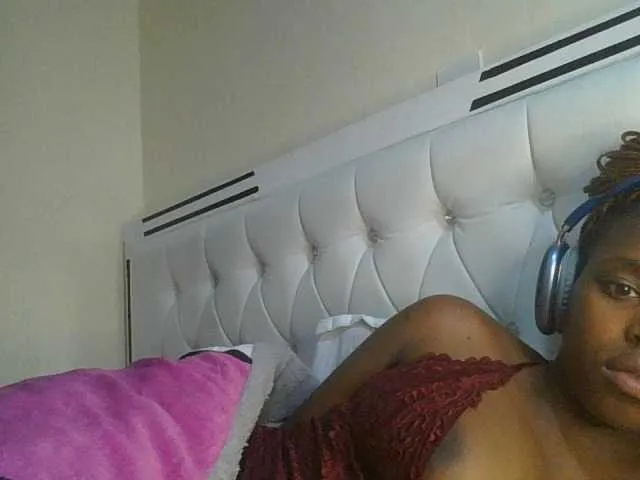 Live sex webcam photo for princess-zarih #293801640