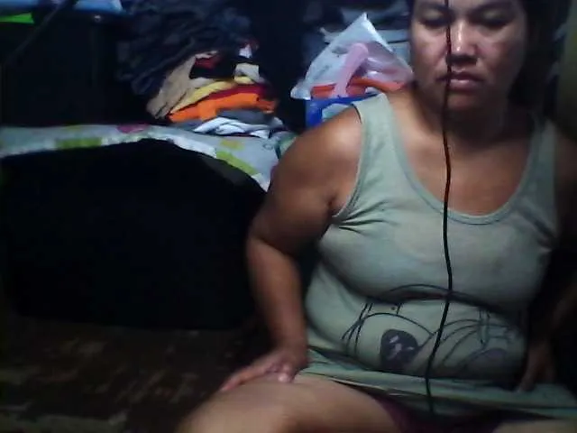 Live sex webcam photo for princess4uxx #273585710