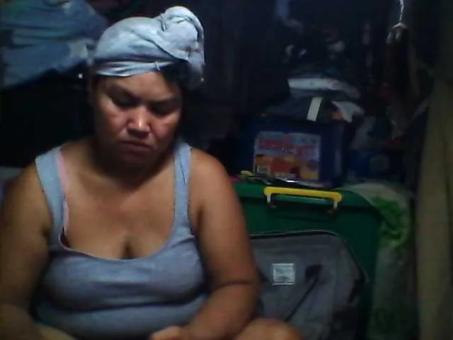 Live sex webcam photo for princess4uxx #273762055