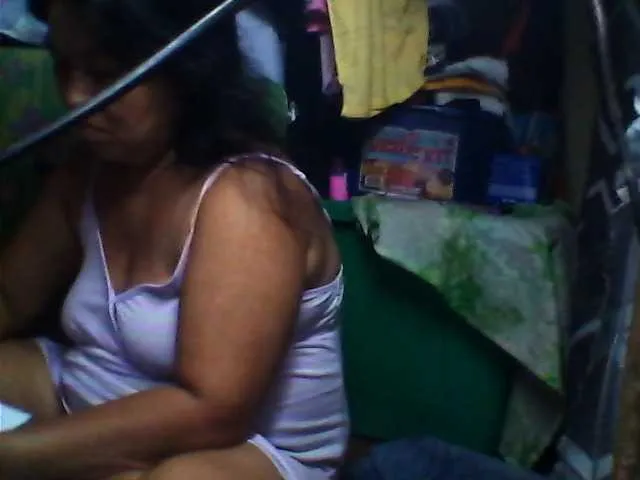 Live sex webcam photo for princess4uxx #273948217