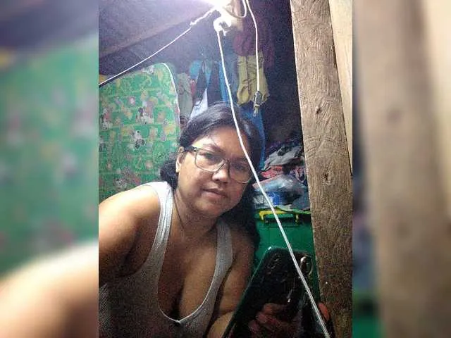 Live sex webcam photo for princess4uxx #274026280